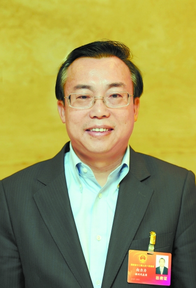 湖南14个市州委书记、市州长展望2013年