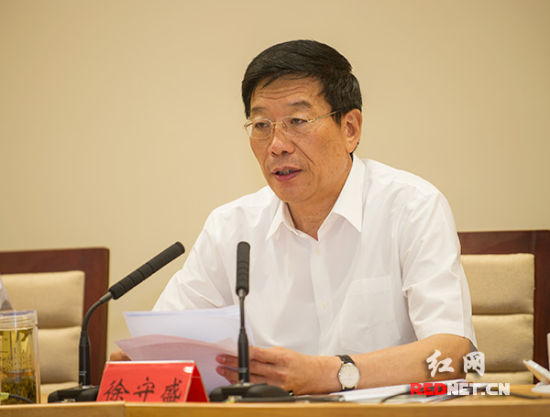 湖南深入开展党的群众路线教育实践活动“照镜子、正衣冠”